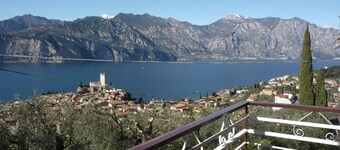 Apartment in Malcesine on Lake Garda. New, with panoramic Parking.