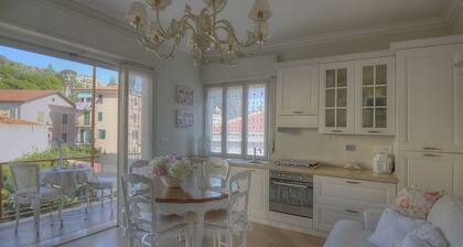 'CASA GRANDIS' charm in the heart of Bordighera