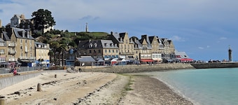 Your holiday house between the Channel islands and the Mont Saint Michel