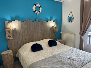7 bedrooms, iron/ironing board, free WiFi