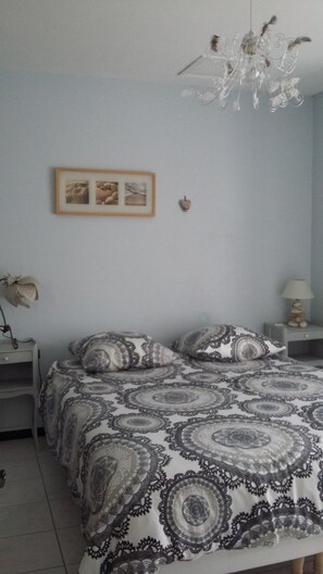 1 bedroom, iron/ironing board, travel crib, bed sheets