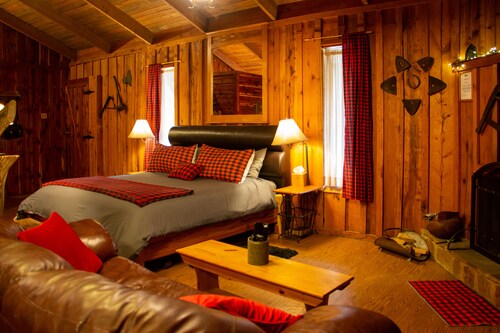 The Sawmill Suite at Panther Valley Ranch