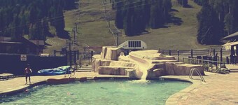 Condo  sleeps 4 at a budget price. Only 200 yards from 6 person chairlift!