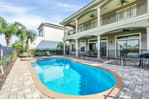 Outdoor pool, a heated pool - Beautiful 6 Bedroom House In Reunion Resort And Spa (Kissimmee)