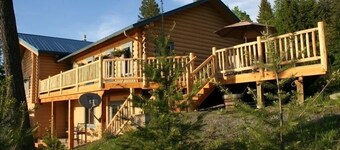 Flathead Lake - Bigfork log cabin with stunning views Apartment