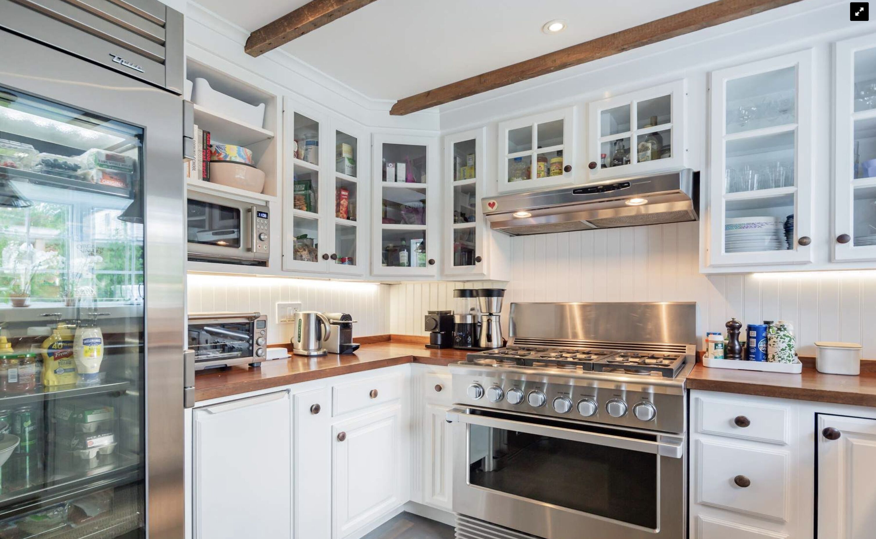 Renovated Sag Harbor Village 4 Bedroom With Pool + New Bronco with Beach Pass!