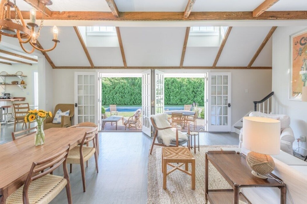 Renovated Sag Harbor Village 4 Bedroom With Pool + New Bronco with Beach Pass!