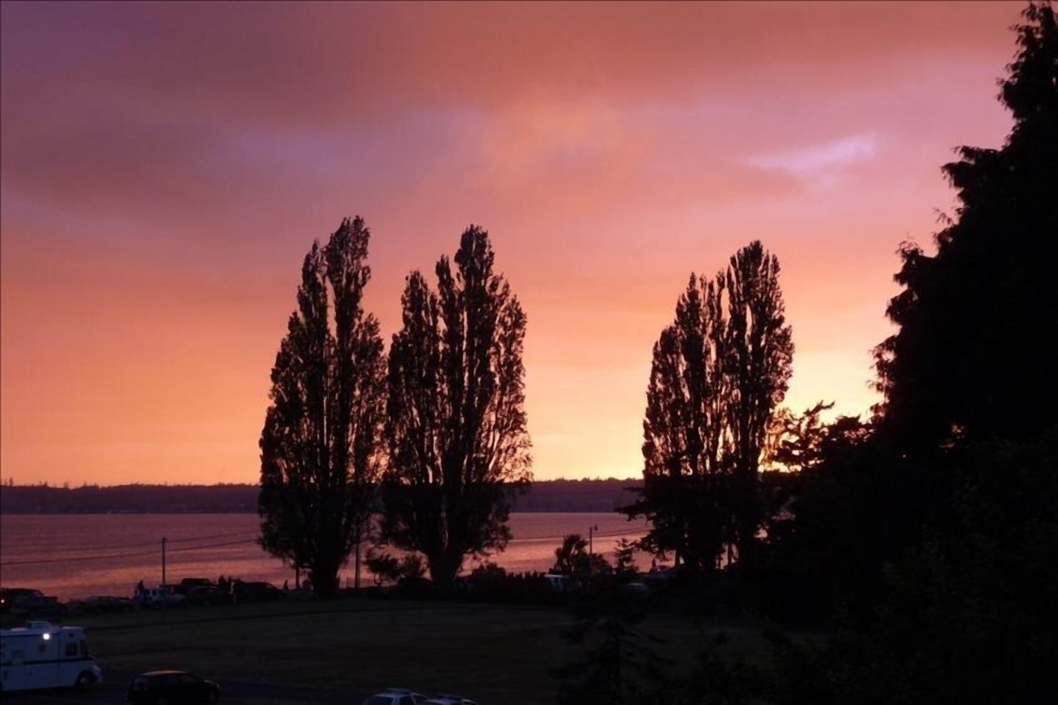 Vacation Rental Home in Birch Bay-with Great Views of the Bay!