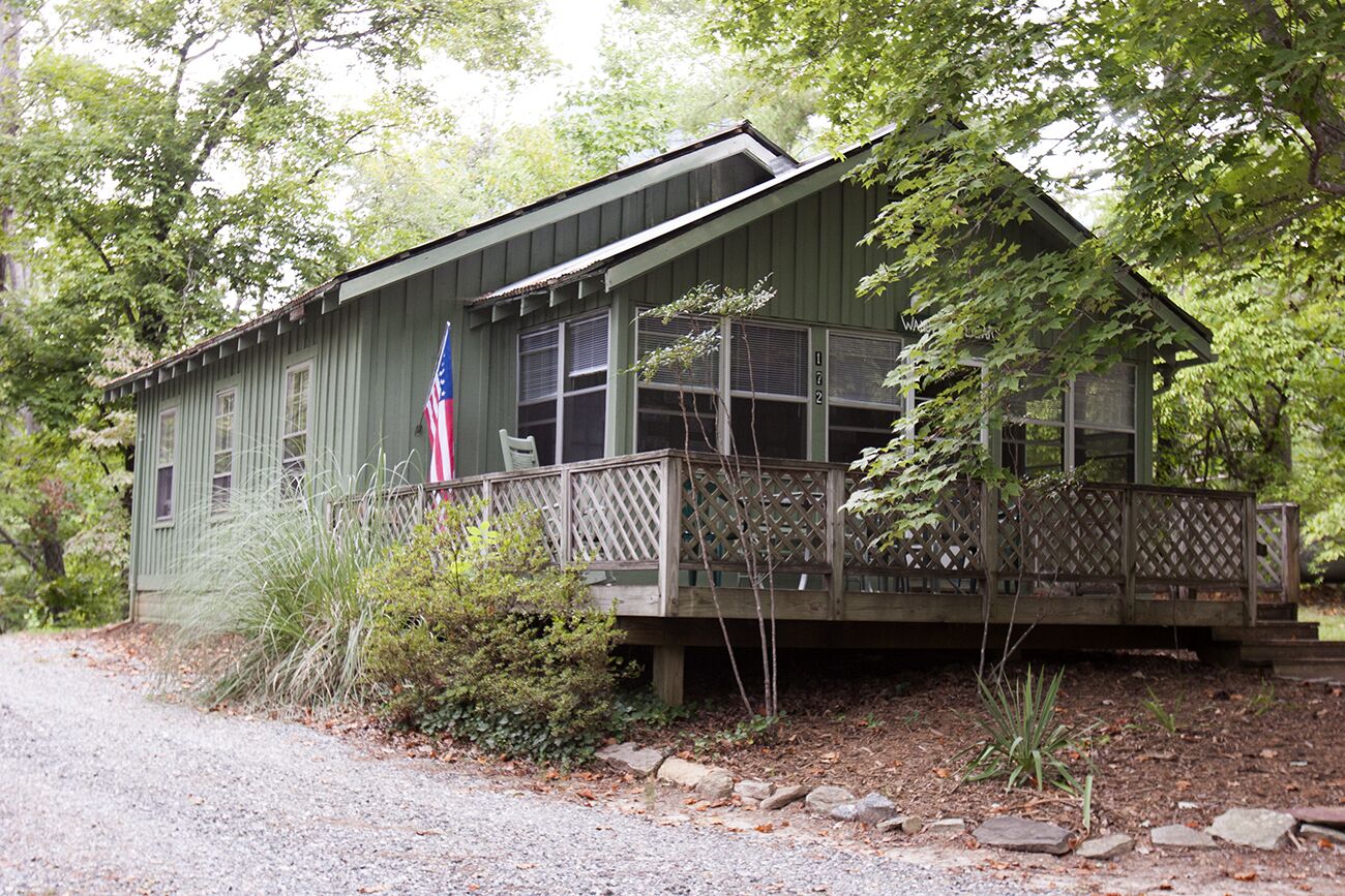  Romantic Cabin at Pine Gables