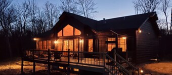 Spectacular Panoramic Views in a Private Setting with ADK 5 Star Accomodations