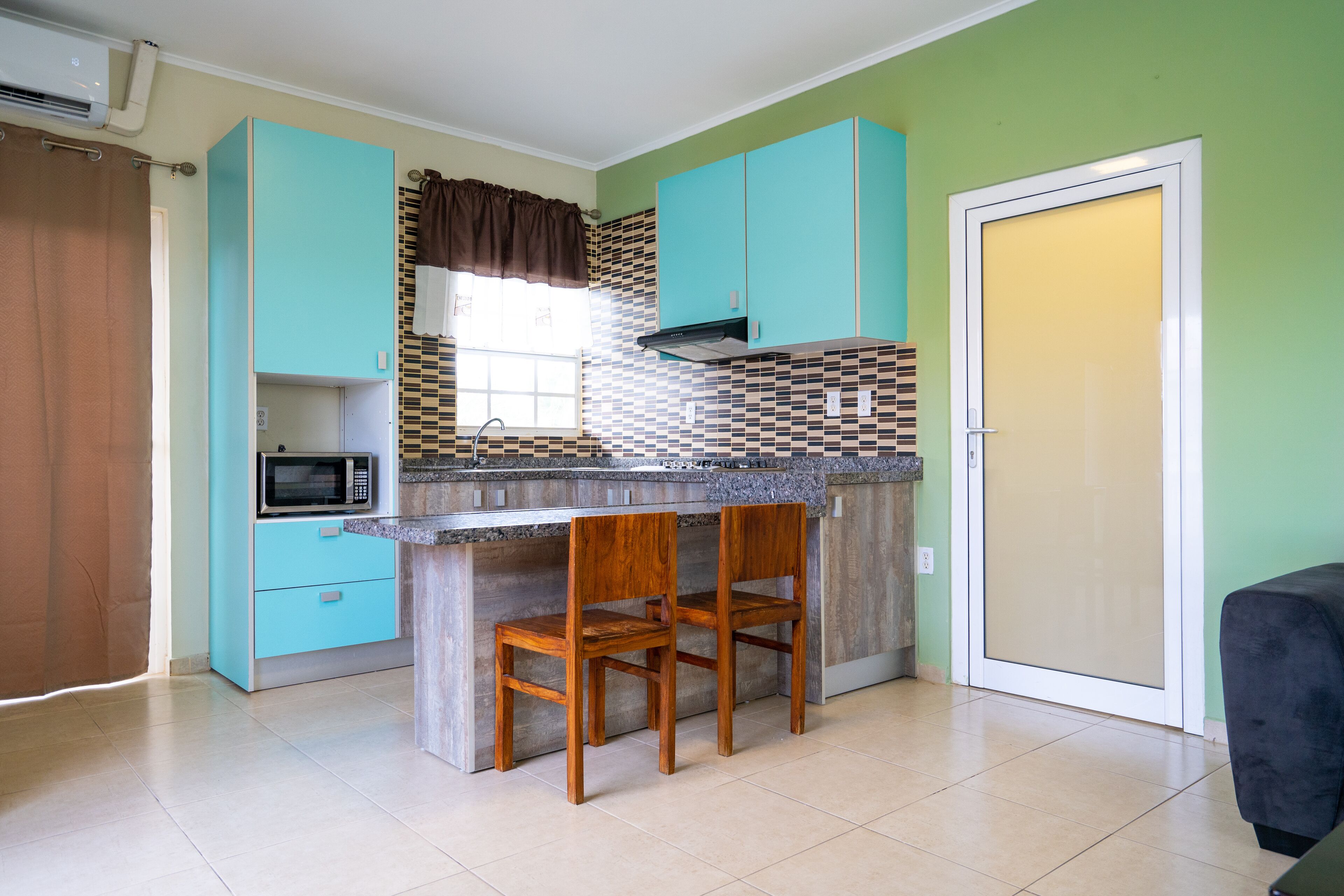 grand suite, 1 bedroom, non smoking, pool view | dining room