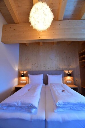Hypo-allergenic bedding, in-room safe, individually decorated