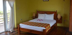 舒适别墅, 1 张大床和 1 张沙发床, 无烟房, 海洋景观 | 客房内保险箱、特色家居、办公桌、隔音