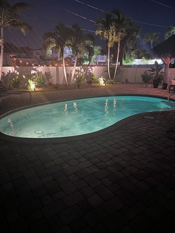 Pool - The Lazy Tiki - Private Pool (Fort Myers Beach)
