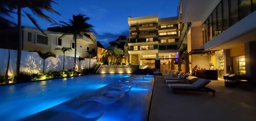 Private House with Pool, 2 Mins walk to Beach/Restaurants, Hanging Bed +6 Bikes 