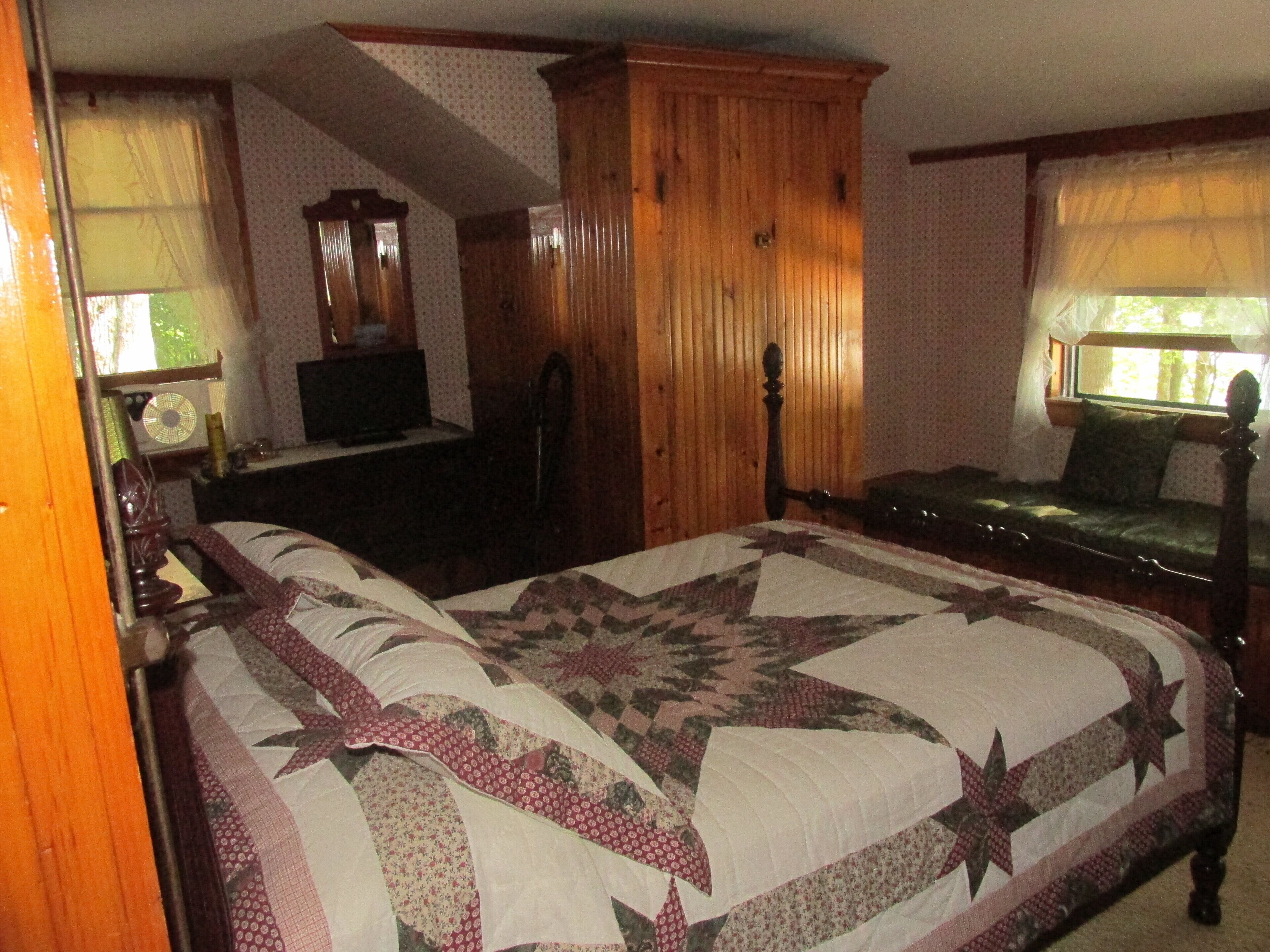 Two Bedroom Suite in Lakehouse Lodge for Adults Only - 2 Night Minimum Stay