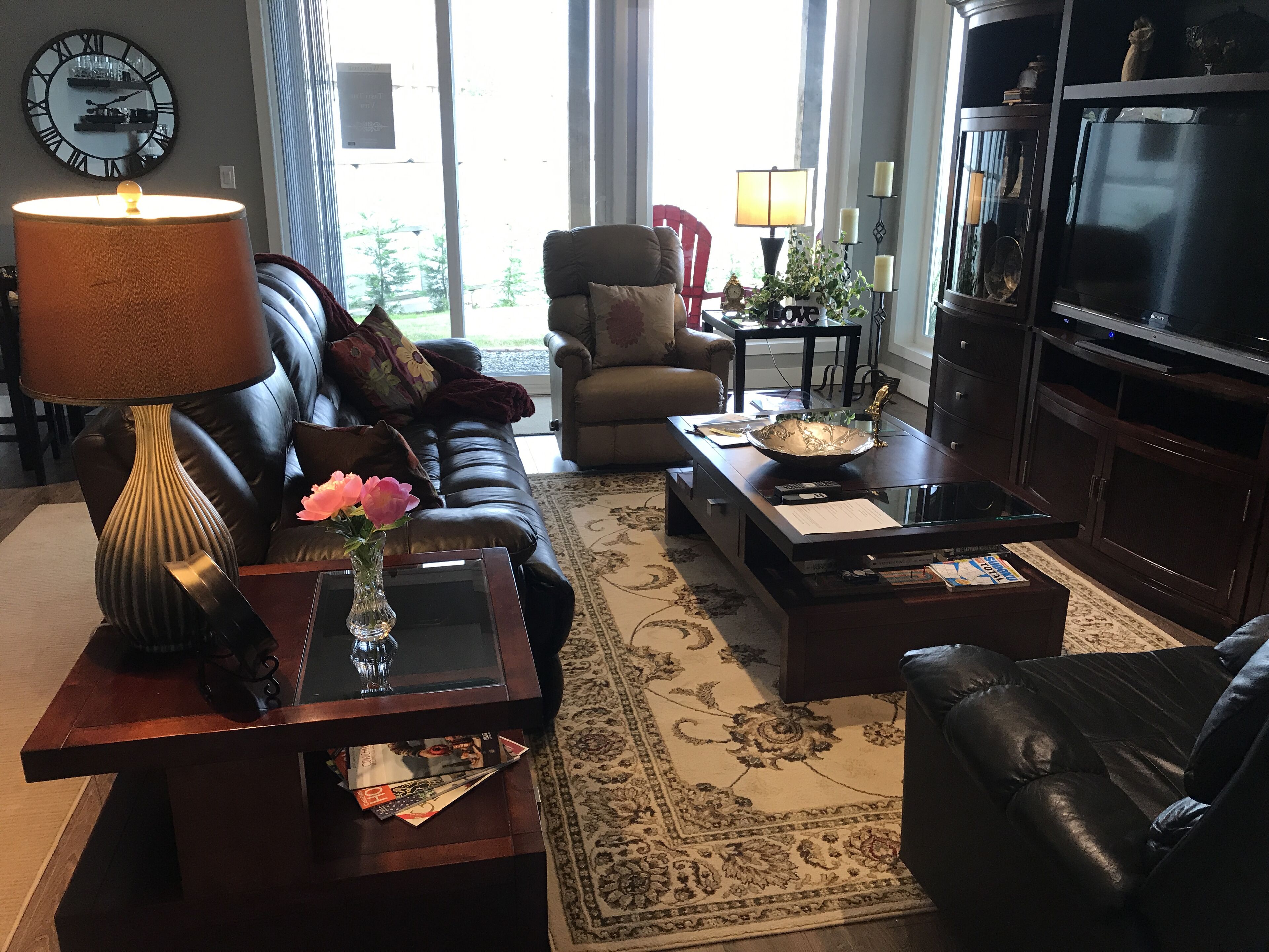 Taste The View: A dream view of the mountains and lake