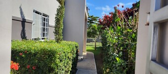 San Ignacio New Modern Home (The Babette)