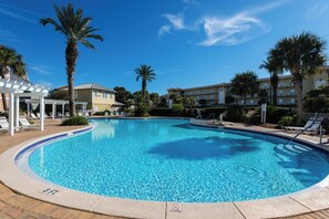 Outdoor pool, a heated pool