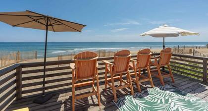 Right on the beach and dog friendly large great room /dining /kitchen area