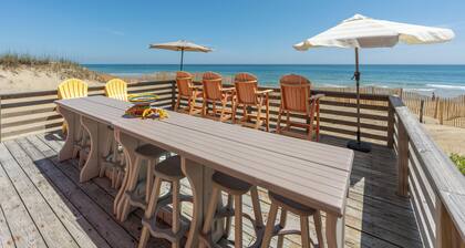 Right on the beach and dog friendly large great room /dining /kitchen area