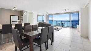 Unclassified image, 3 of 21, button - 25B Peninsula 25th Floor Beach Views (Surfers Paradise)