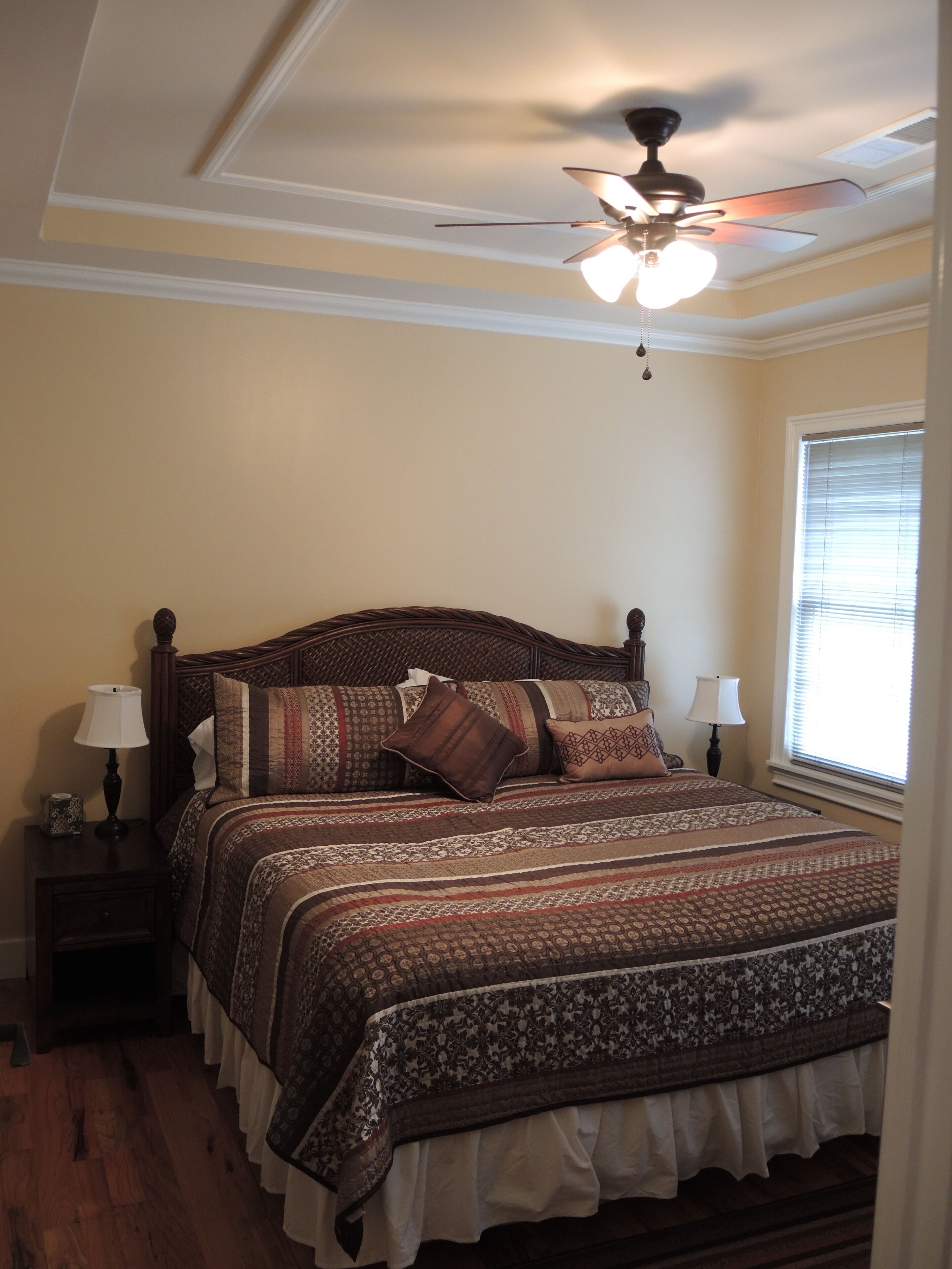  Get to BLUES-in' at Rusty's Roost, adjacent to downtown Clarksdale, MS