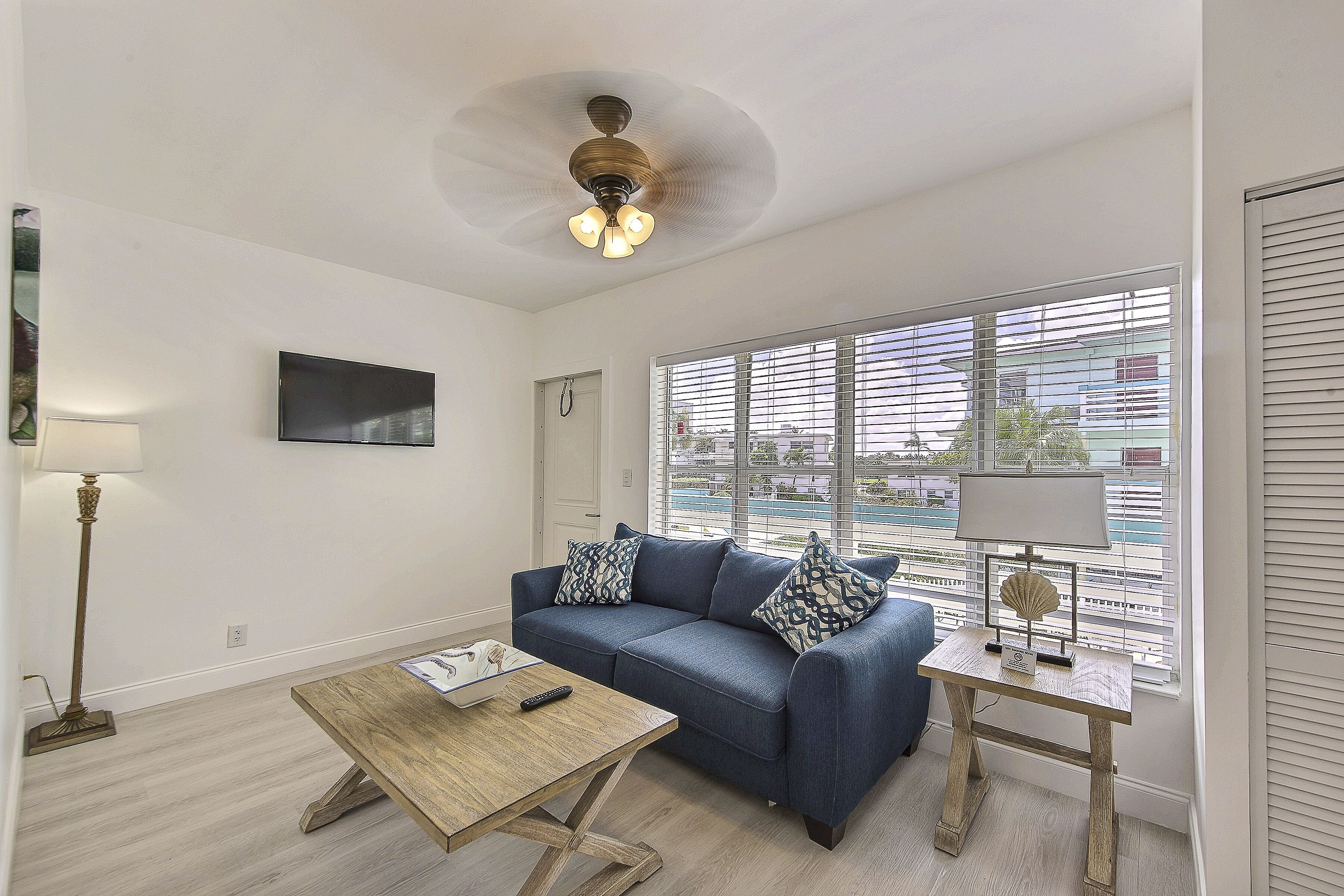 Relaxing and Spacious Suite in the Heart of Fort Lauderdale Beach