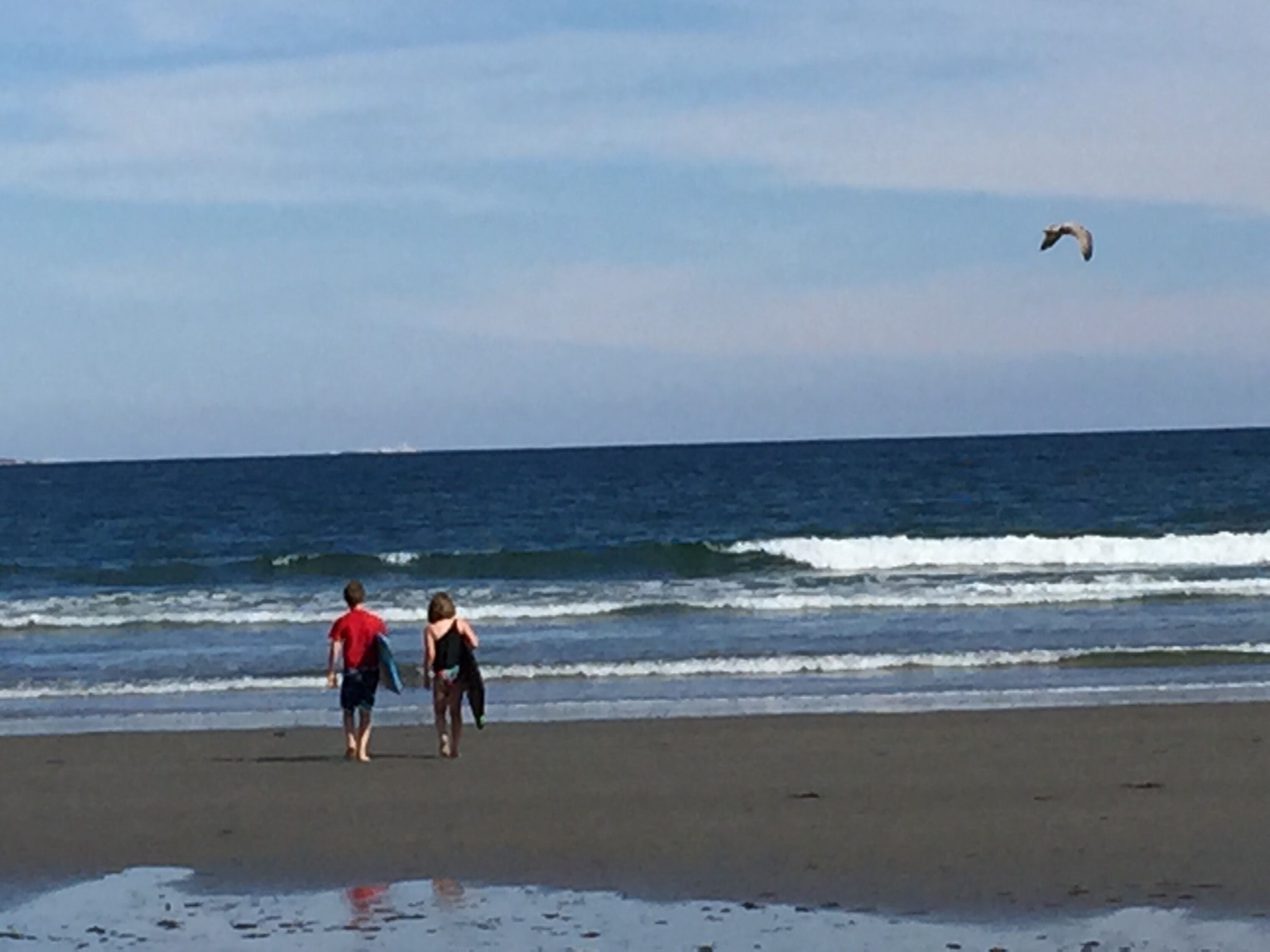 Close to the ocean, within walking distance to Jenness Beach. Sleeps 7