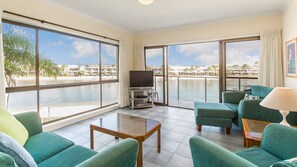 Living area - Fabulous Position on Noosa Sound with beautiful water views (NOOSA HEADS)