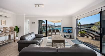 WITONGA WATERS - GROSSES WASSERFRONTHAUS