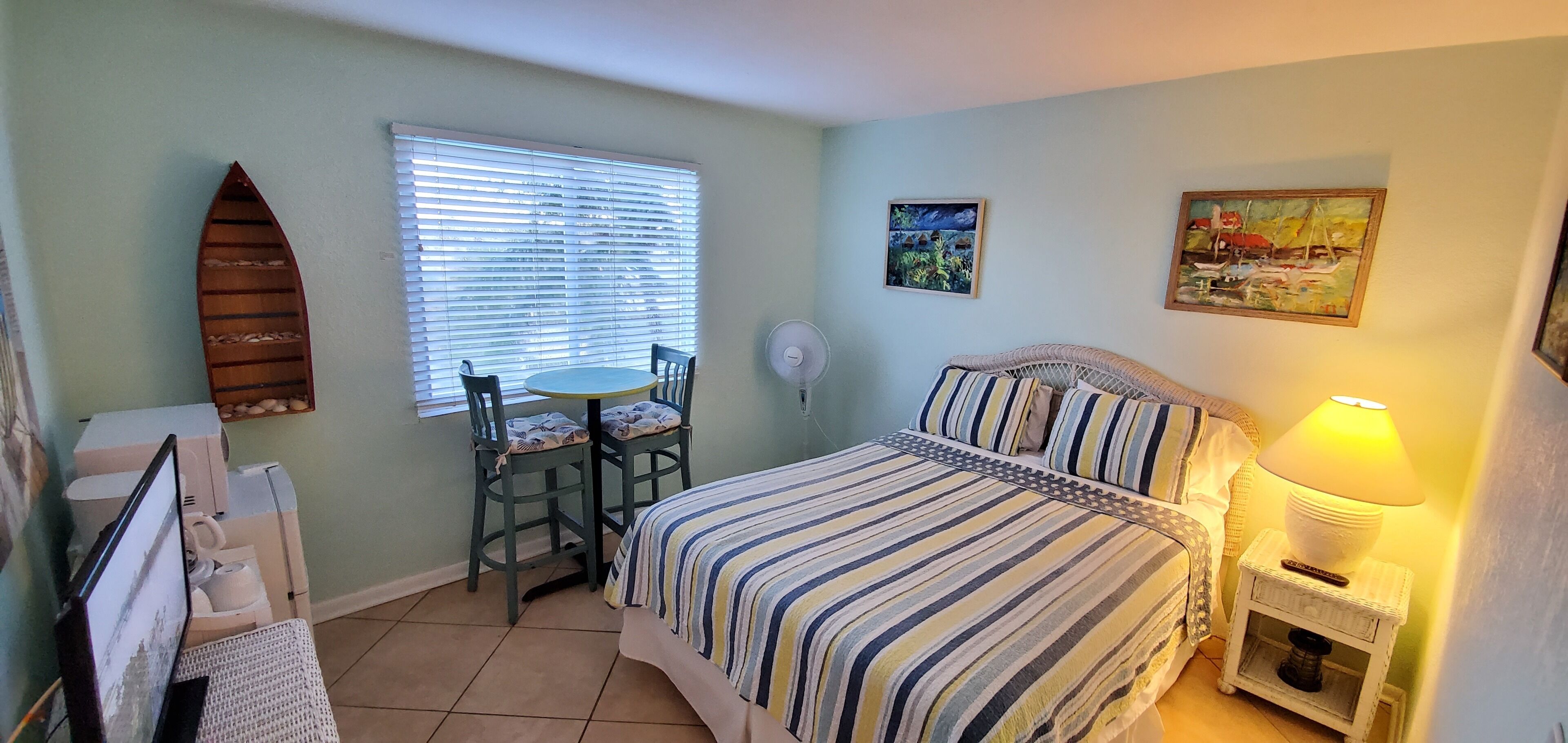 Jensen Beach FL  "STAY ON THE BEACH!"   Hutchinson Island- 3 minutes to beach!