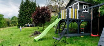 Family Retreat: Garden, Playground & BBQ