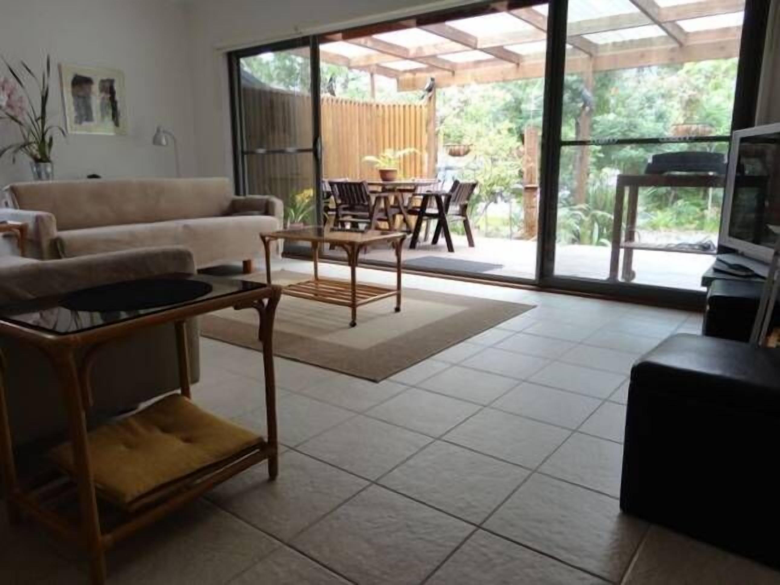 Nestled among trees and close to beach - super clean spacious and comfortable