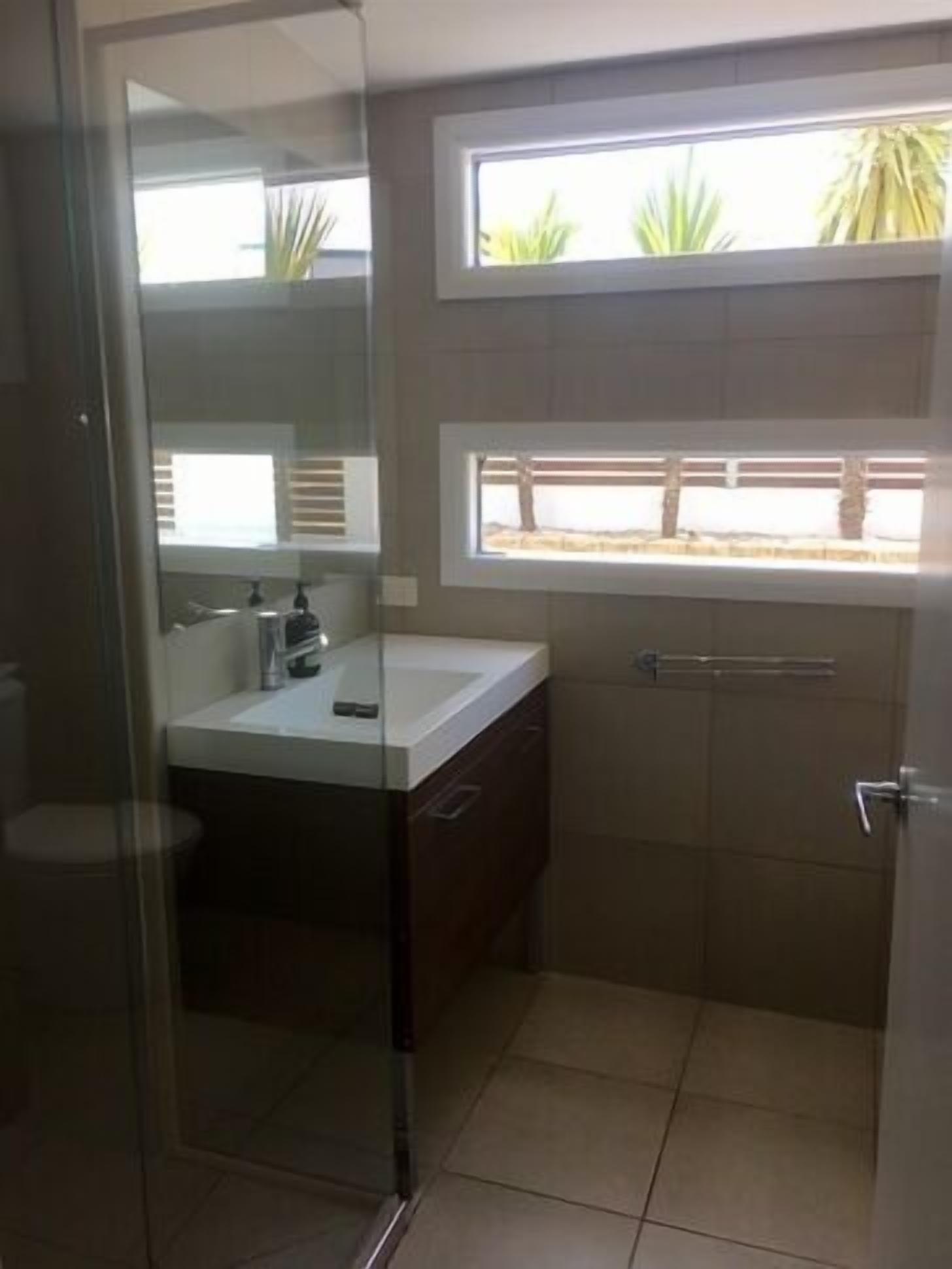 The Summer House- sunshine close to the beach — image 7