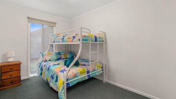 5 bedrooms, iron/ironing board, travel cot, Internet