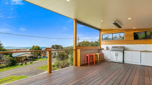 Waikiki Views - sleeps 16