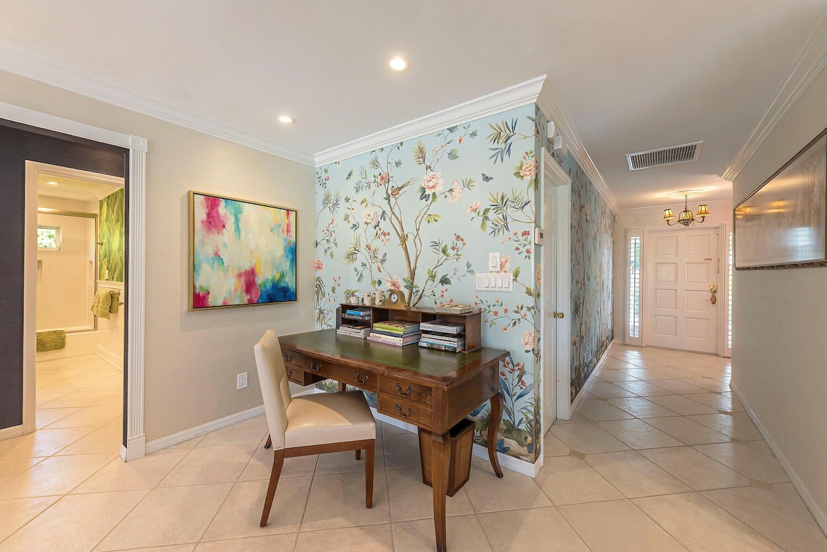 Photo 16 of Pool Home Lake View in Park Shore Naples, Walk to Beach & Waterside Shops