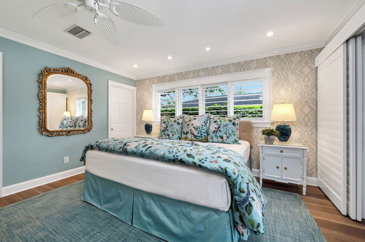Photo 29 of Pool Home Lake View in Park Shore Naples, Walk to Beach & Waterside Shops