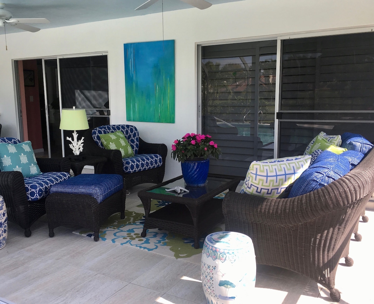 Photo 2 of Pool Home Lake View in Park Shore Naples, Walk to Beach & Waterside Shops