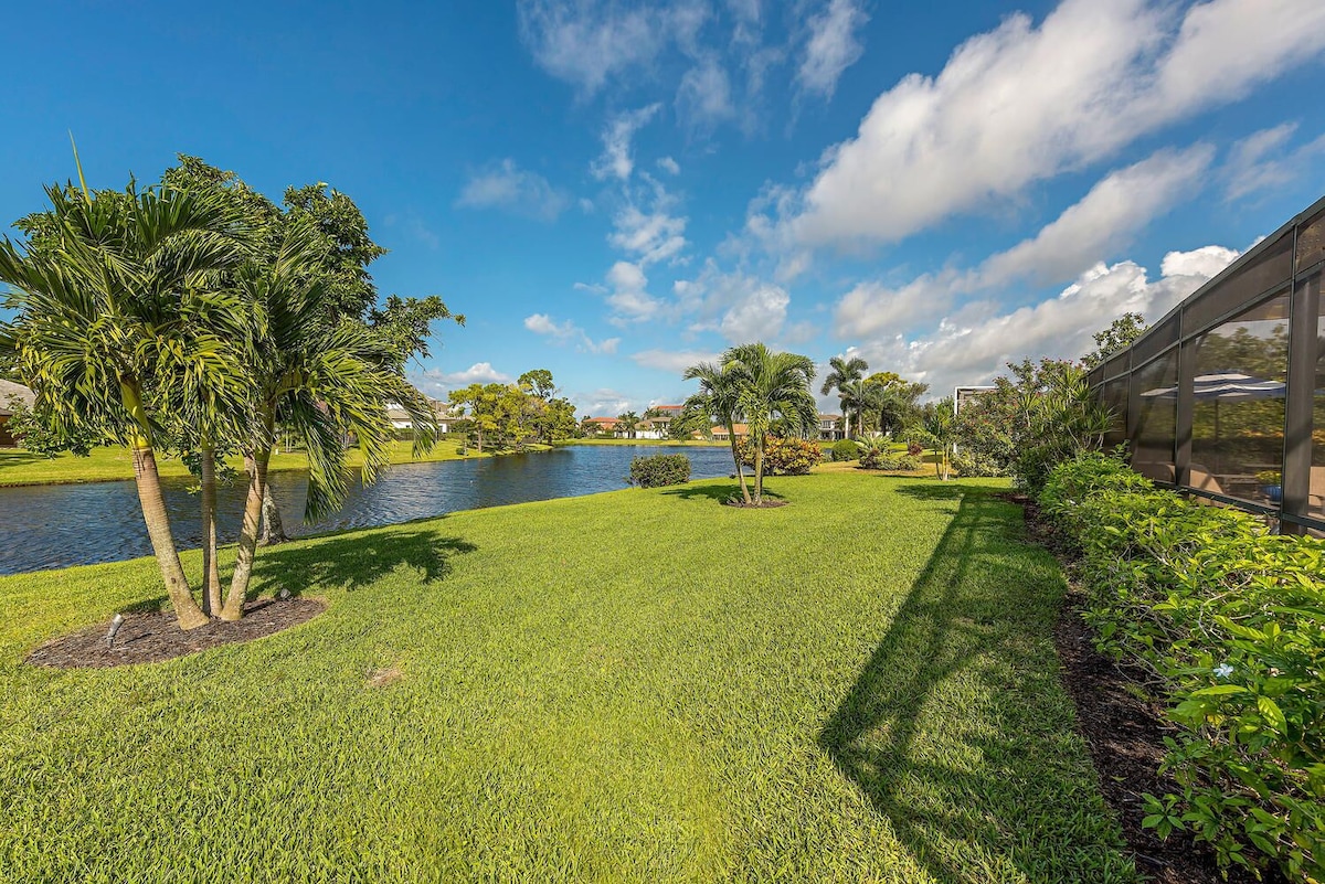 Photo 8 of Pool Home Lake View in Park Shore Naples, Walk to Beach & Waterside Shops