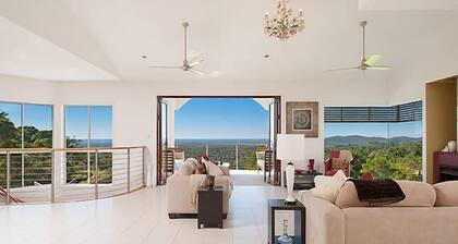 Alexandria Retreat - Luxury Romantic B&B Getaway