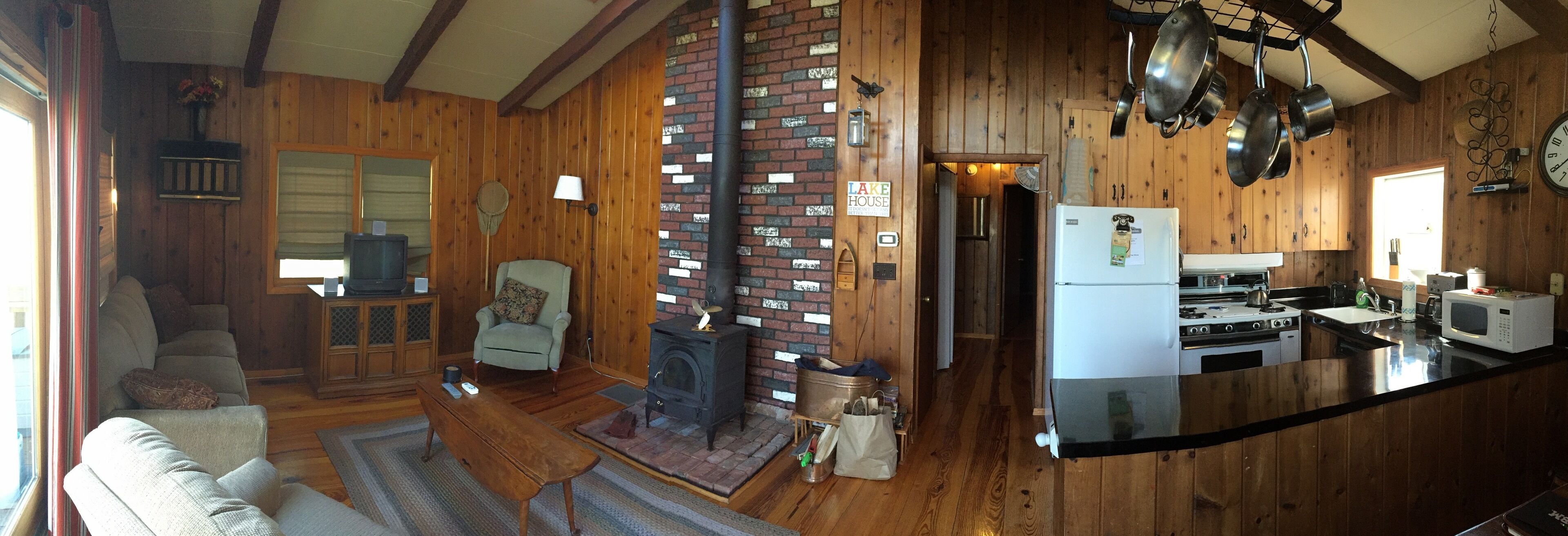 3 BR Lake House with Gorgeous Views