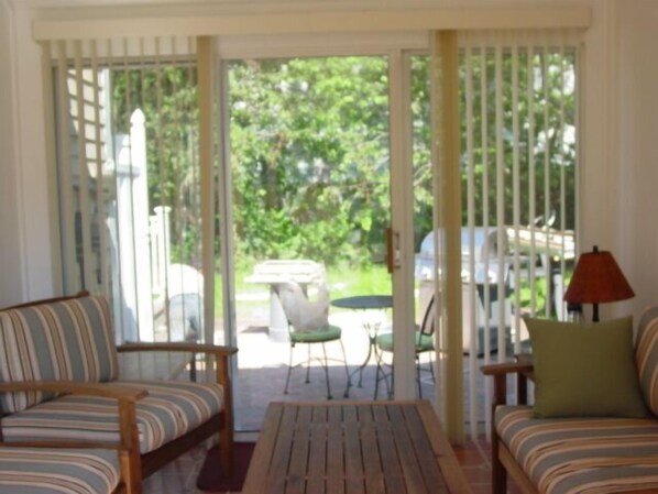 Smart-TV, Kamin, Videothek, Stereoanlage