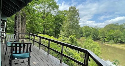 Alice Moseley's Plum Point Retreat @ Enid Lake