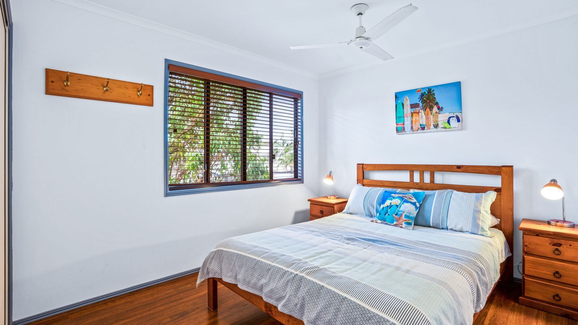 Barny's - Rainbow Beach. Fantastic beach house in the perfect spot. Pets Welcome. Wi-Fi. Pool — image 14