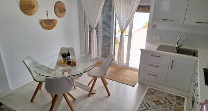 Casa blanca en lebrija.