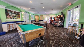 Games room - Feel The Magic!!  4 miles to Disney  from This Ground Floor Condo! (Kissimmee)