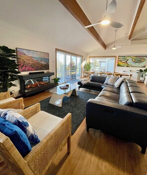 Smart TV, fireplace, DVD player, ping pong - Aqua Dolce Beach House OCEAN VIEWS (Copacabana)