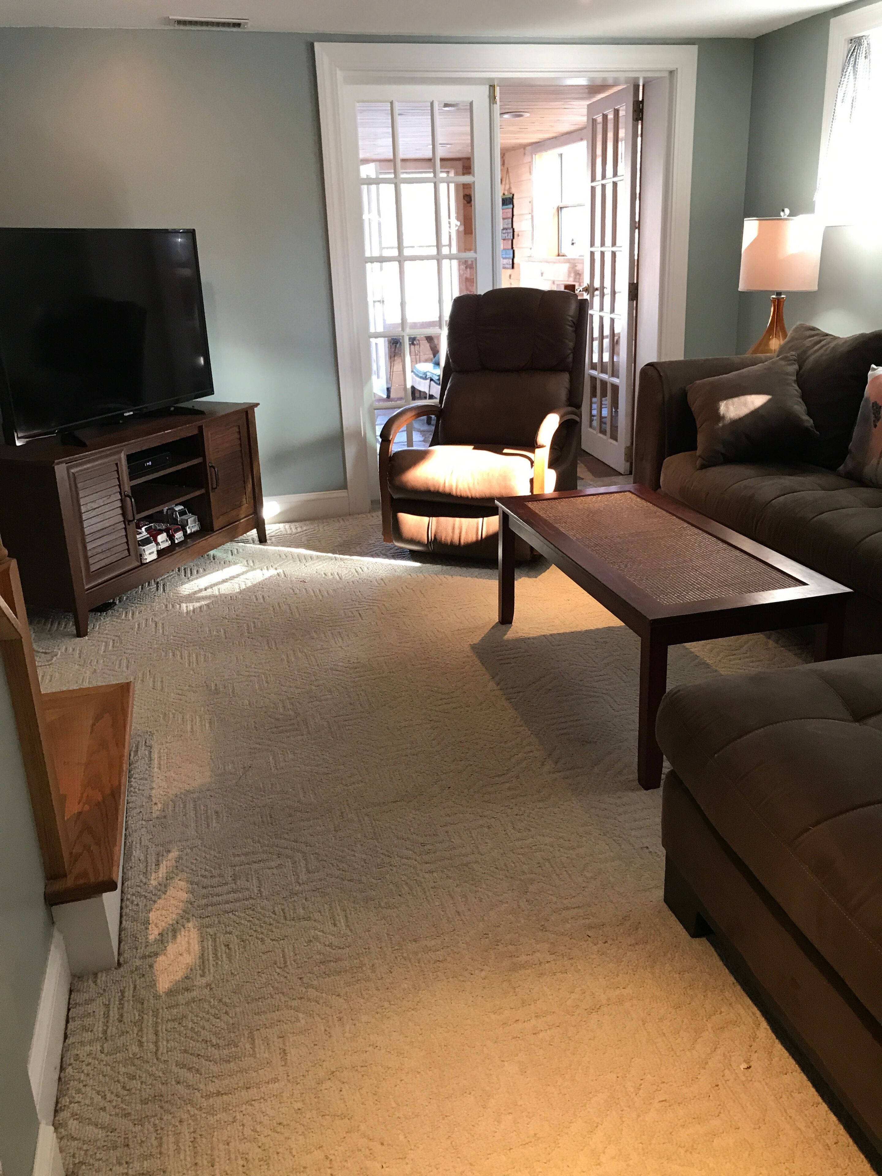 Family fun with 100 ft of frontage on Little Sebago Lake, Maine